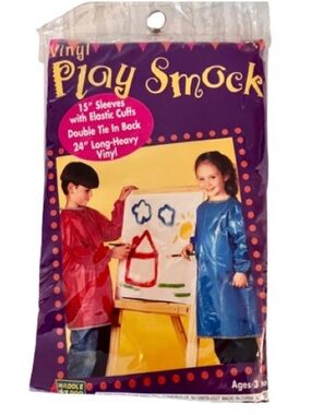 🆕- - Kids Red Play/Art Smock. New in packaging.